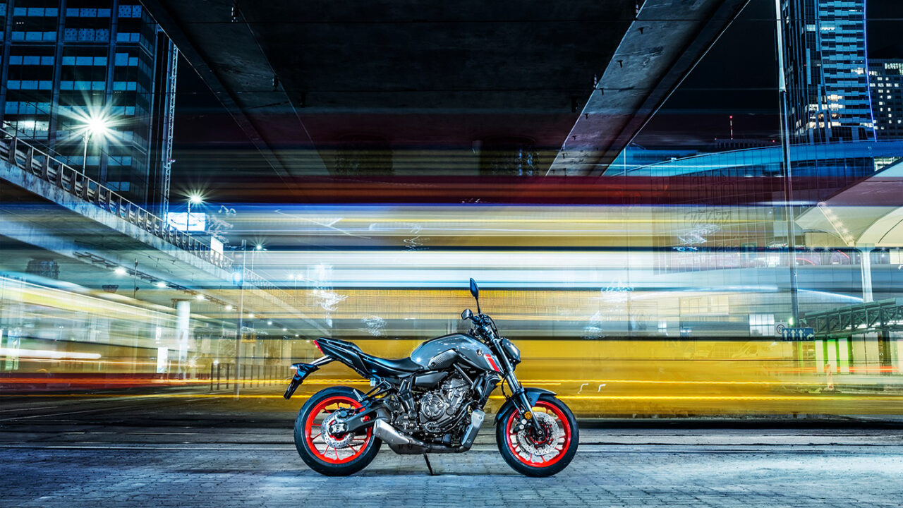 Yamaha’nin Hyper Naked modeli MT-07 yenilenmiş olarak karşımıza çıktı
