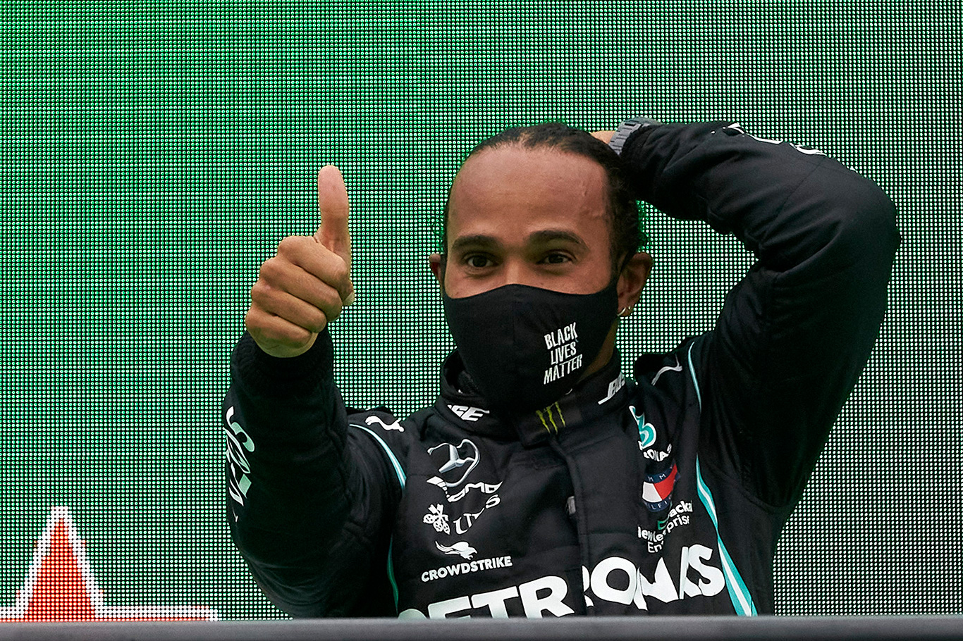 Mercedes-AMG Petronas pilotu Lewis Hamilton’dan Türkiye’deki hayranlarına mesaj