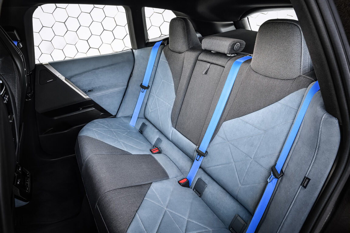 BMW’nin yeni elektrikli modeli iX