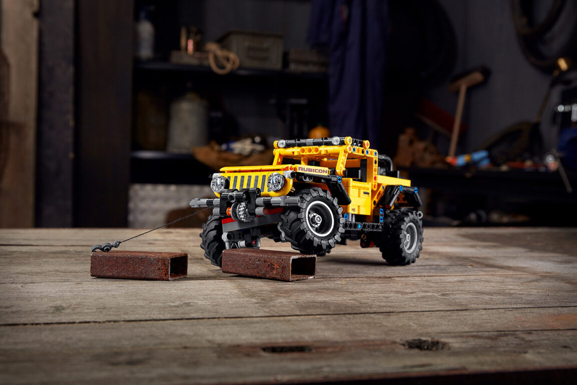 Jeep Wrangler LEGO 7’den 77’ye herkesin ilgisini çekecek