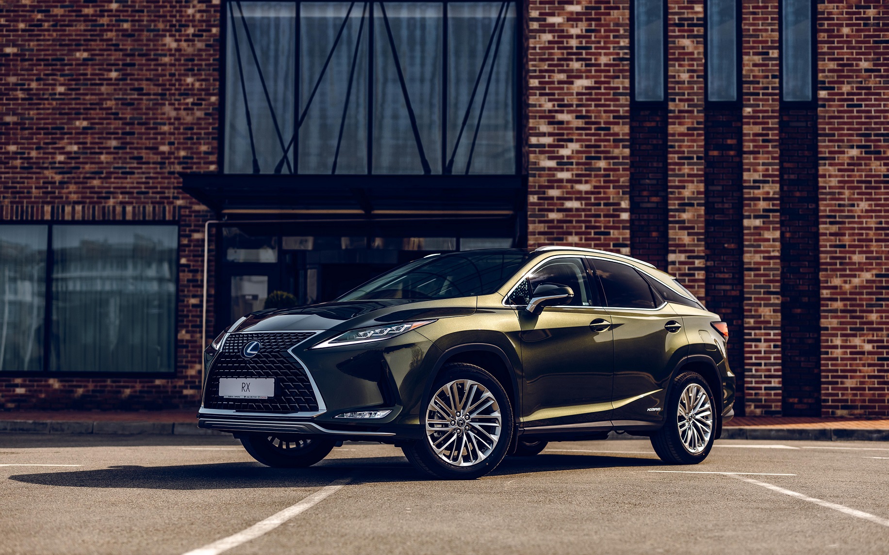 Lexus RX en iyi Premium hibrit seçildi
