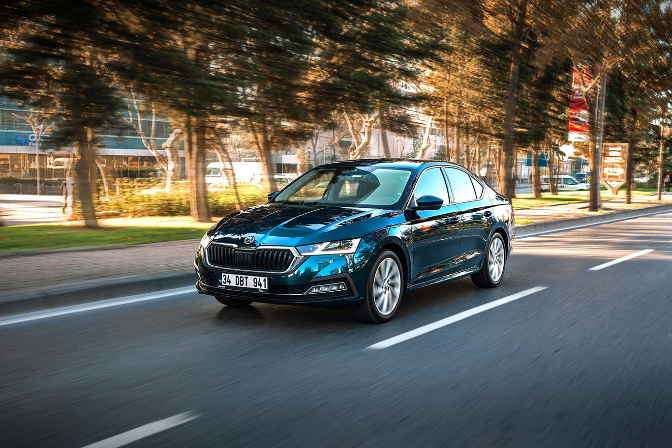 Yeni SKODA OCTAVIA satışa sunuldu. İşte Yeni OCTAVIA fiyatları...