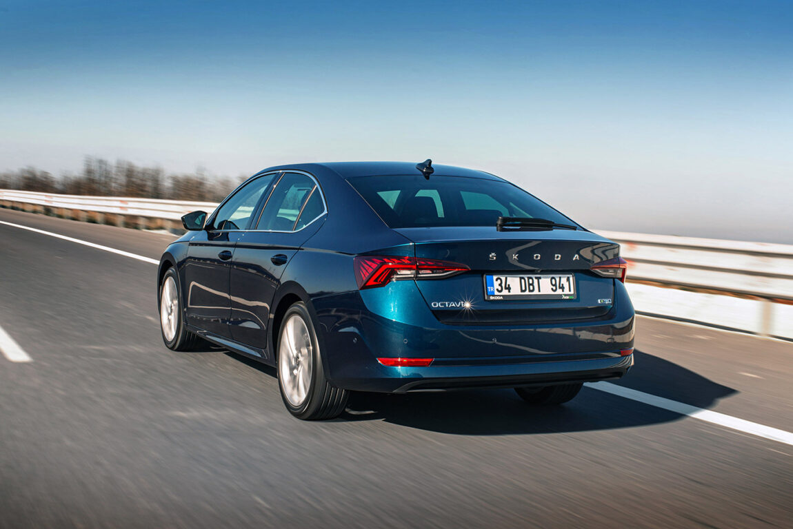 Yeni SKODA OCTAVIA satışa sunuldu. İşte Yeni OCTAVIA fiyatları…