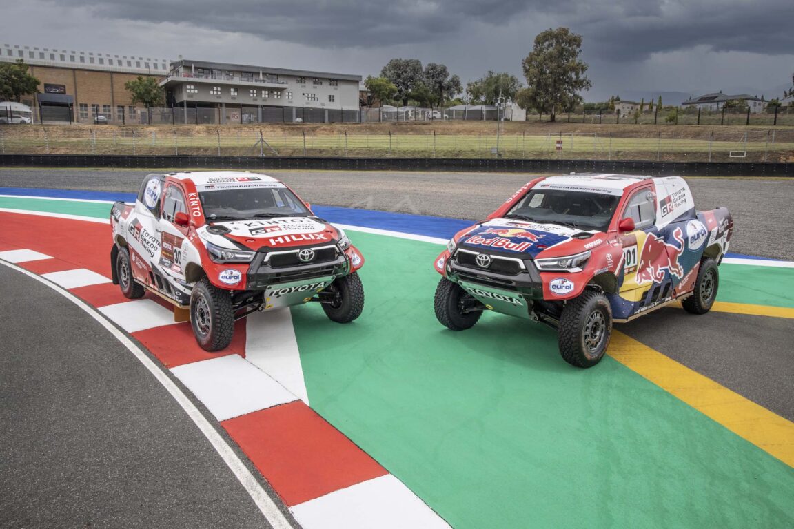 Toyota, 2021 Dakar Rallisi için dört yeni Hilux hazırladı