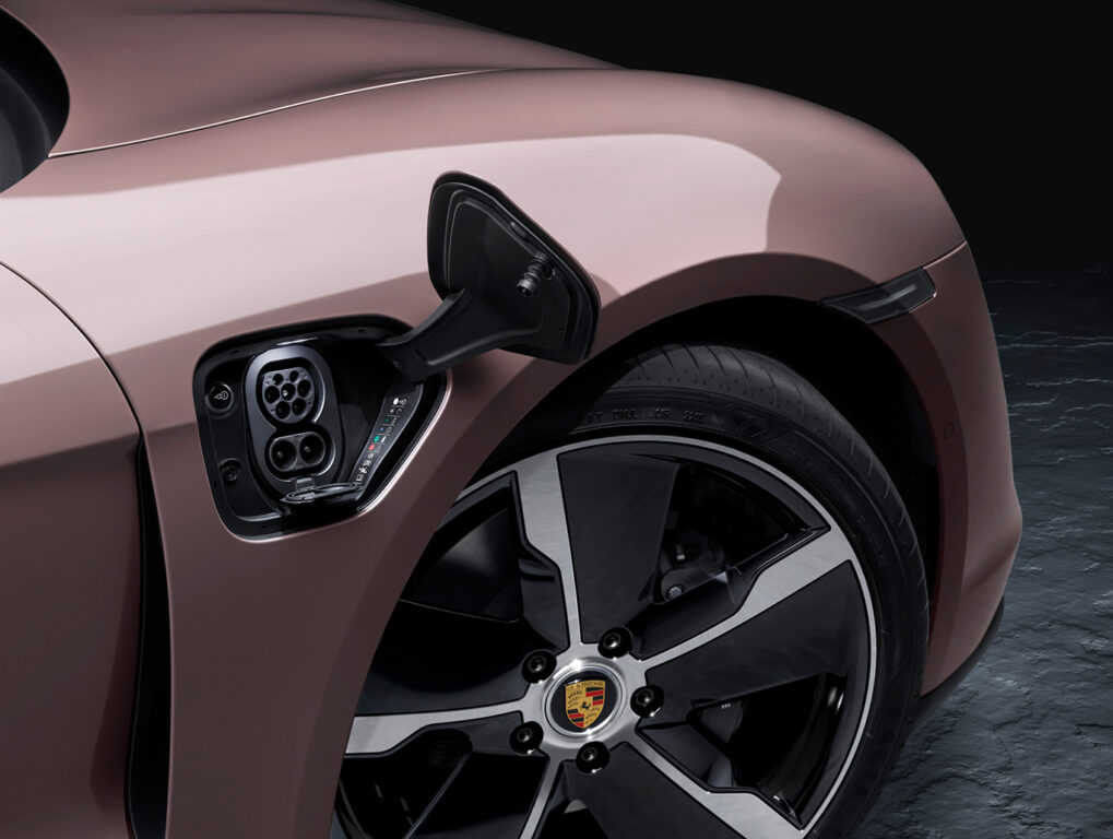 Porsche, Taycan’ın arkadan itişli versiyonunu pazara sundu