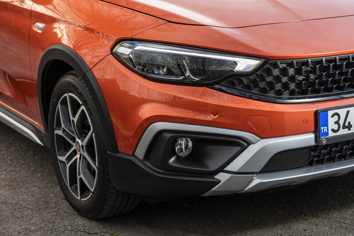 2021 Fiat Egea tanıtıldı ve satışa sunuldu. Fiat Egea Cross fiyatı açıklandı!