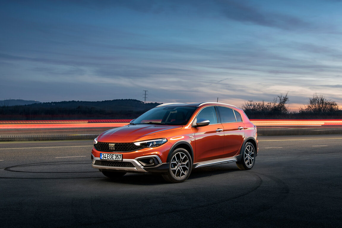 2021 Fiat Egea tanıtıldı ve satışa sunuldu. Fiat Egea Cross fiyatı açıklandı!