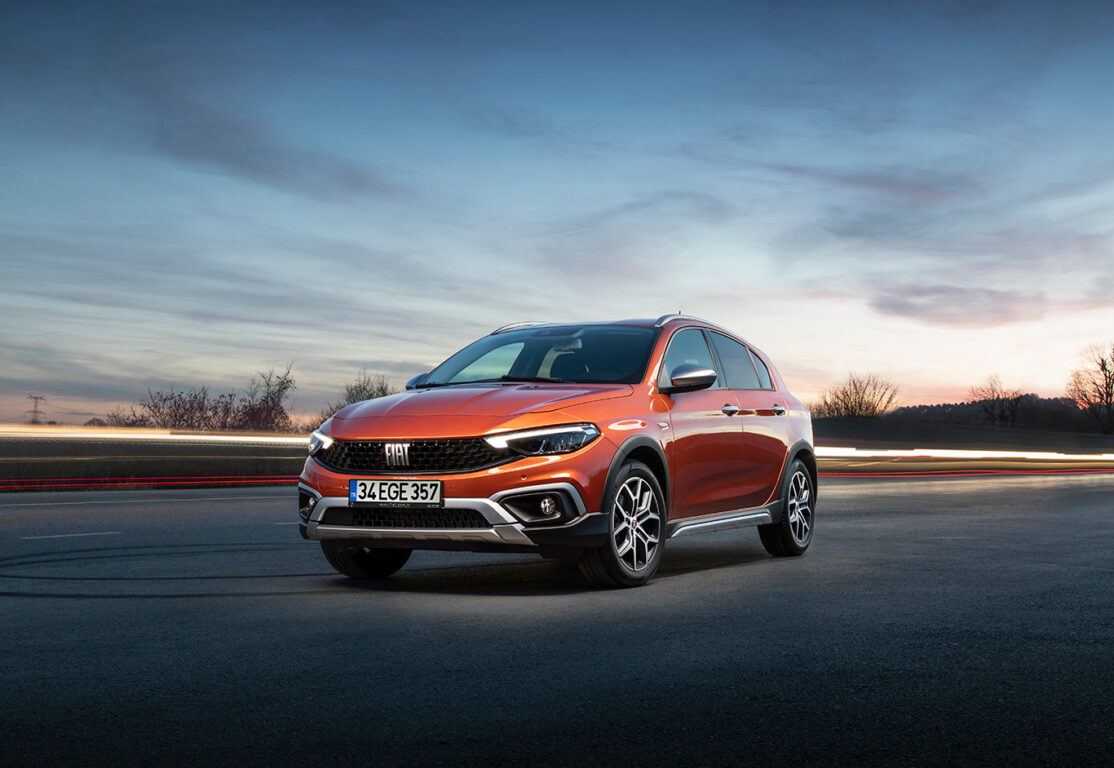 2021 Fiat Egea tanıtıldı ve satışa sunuldu. Fiat Egea Cross fiyatı açıklandı!