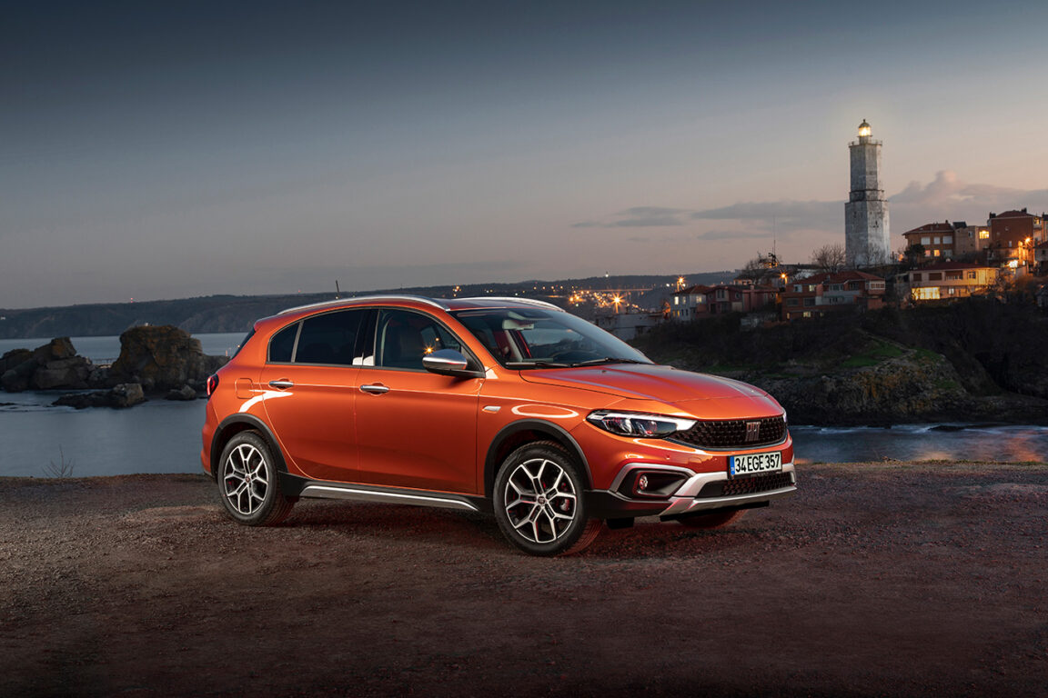 2021 Fiat Egea tanıtıldı ve satışa sunuldu. Fiat Egea Cross fiyatı açıklandı!