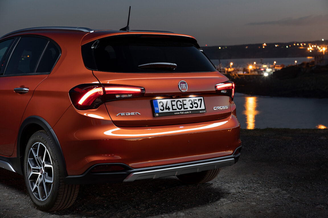 2021 Fiat Egea tanıtıldı ve satışa sunuldu. Fiat Egea Cross fiyatı açıklandı!
