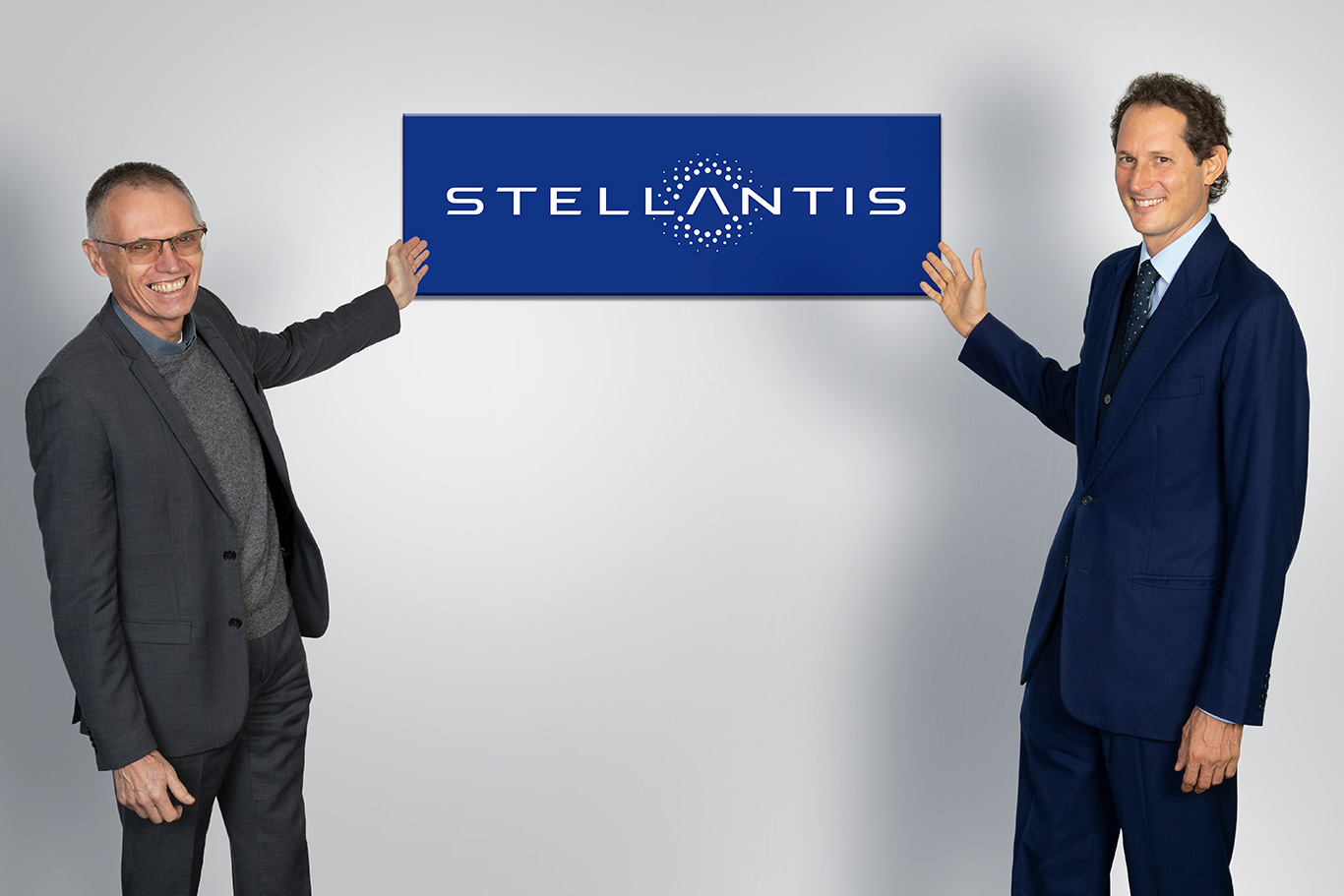 Fiat ve Peugeot grubu birleşmesi tamamlandı. Yeni oluşumun adı: Stellantis