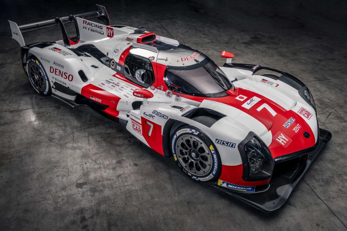 Toyota tamamen yeni GR010 HYBRID Le Mans hiper yarış aracını tanıttı
