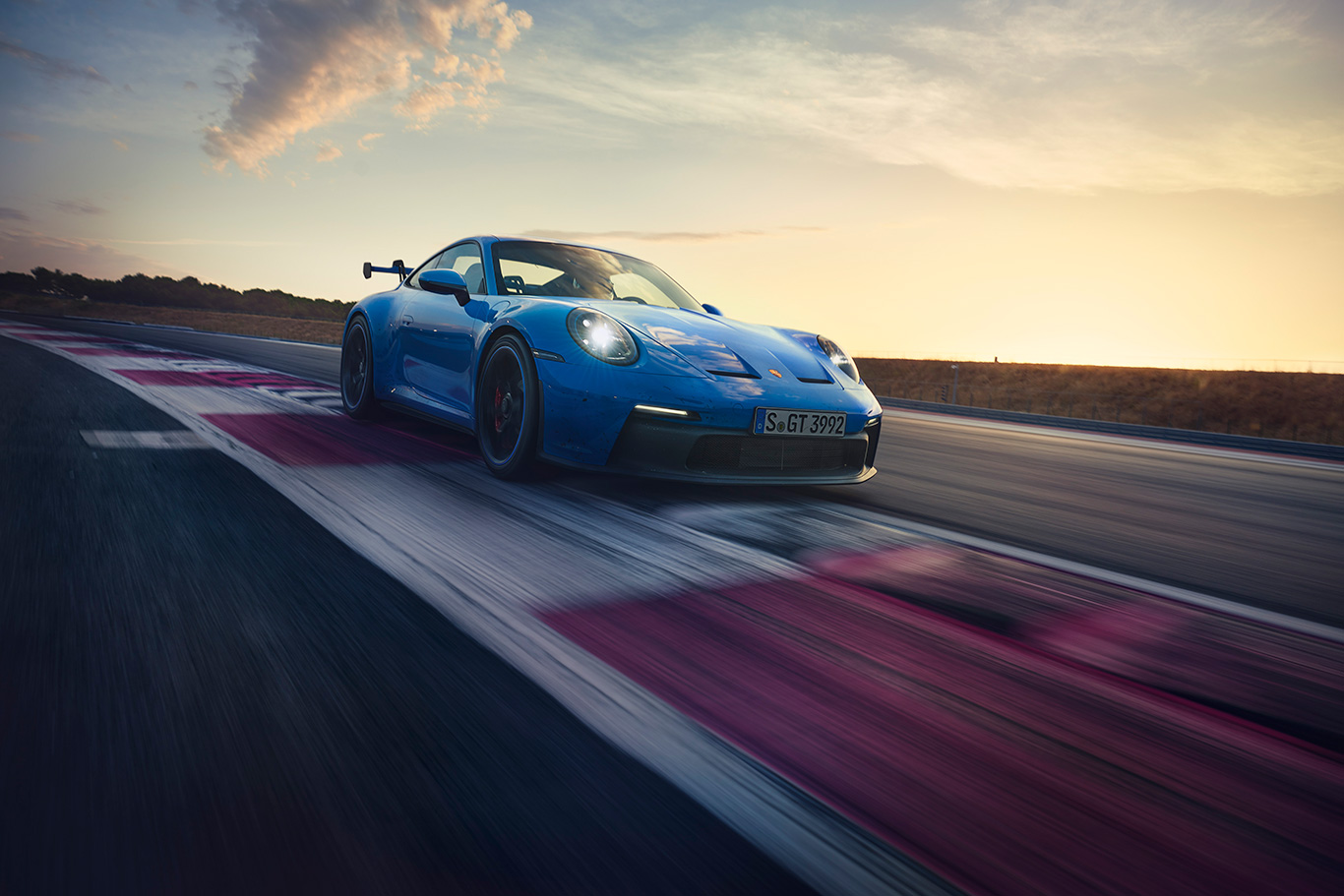 2021 Porsche 911 GT3 tüm ihtişamıyla ortaya çıktı