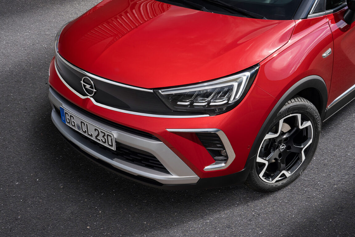 Opel’in yeni marka imajı yepyeni Crossland ile birlikte tanıtıldı