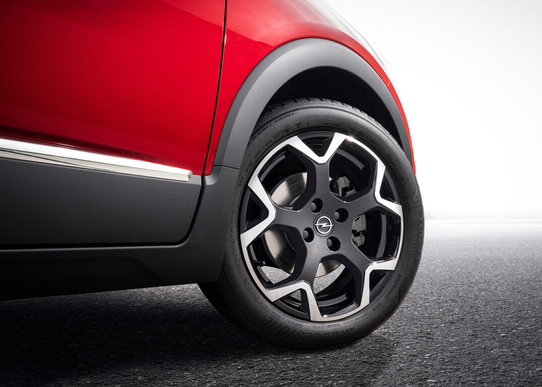 Opel’in yeni marka imajı yepyeni Crossland ile birlikte tanıtıldı