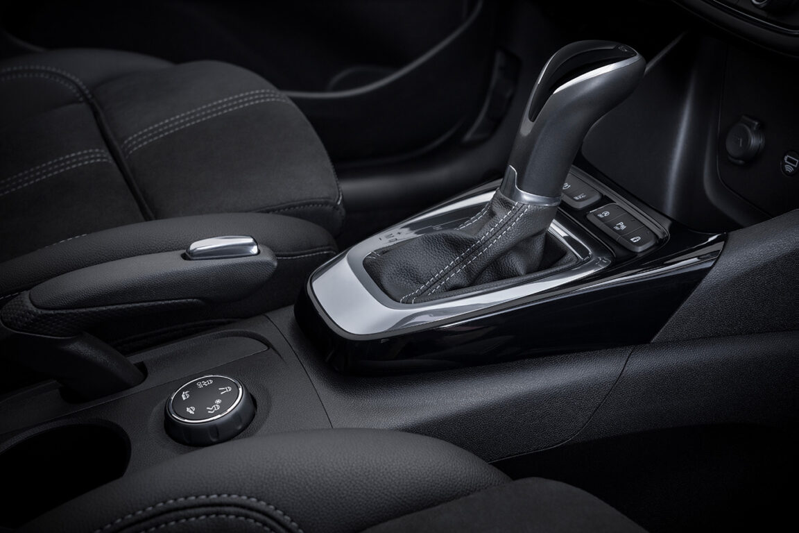 Opel’in yeni marka imajı yepyeni Crossland ile birlikte tanıtıldı