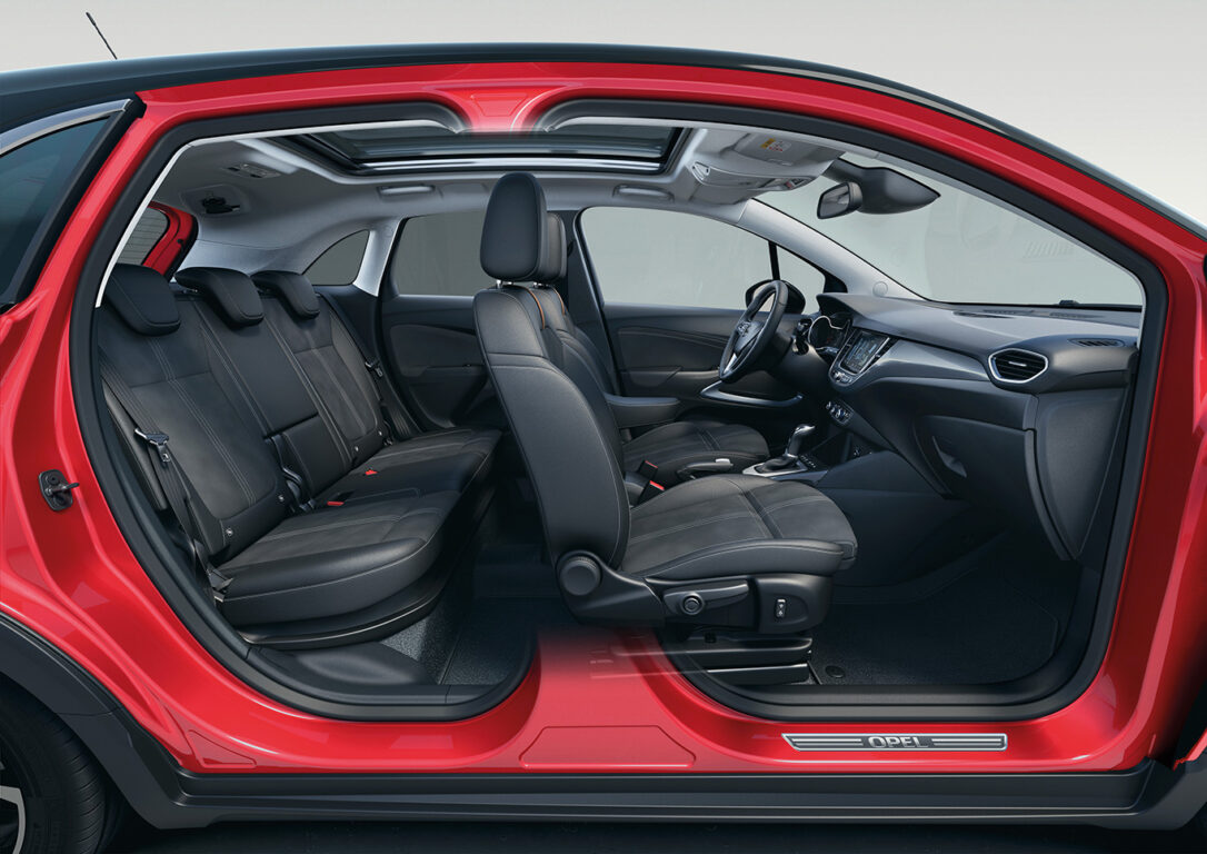 Opel’in yeni marka imajı yepyeni Crossland ile birlikte tanıtıldı