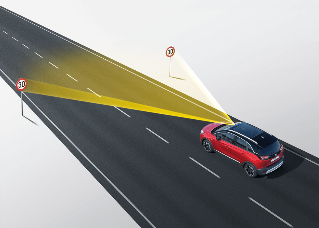 Opel’in yeni marka imajı yepyeni Crossland ile birlikte tanıtıldı
