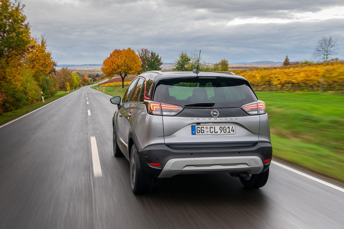 Opel’in yeni marka imajı yepyeni Crossland ile birlikte tanıtıldı