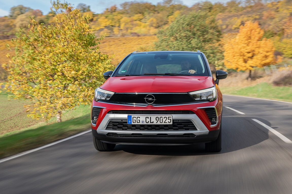 Opel’in yeni marka imajı yepyeni Crossland ile birlikte tanıtıldı