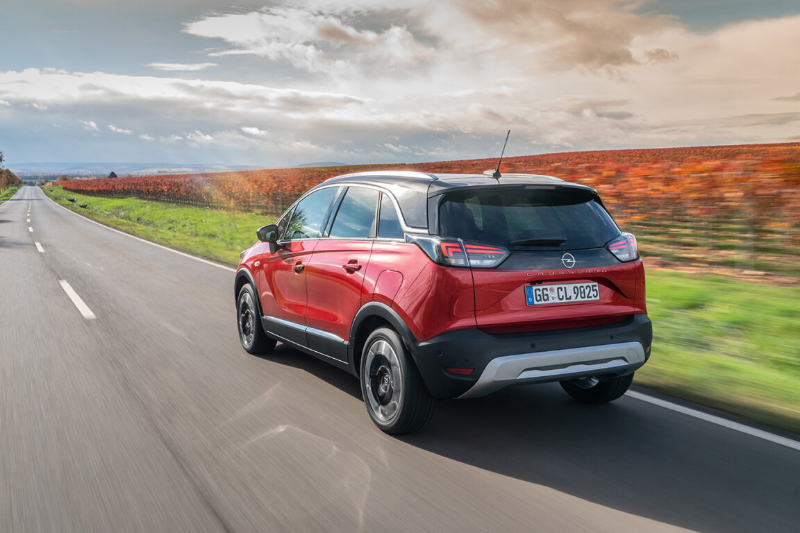 Opel’in yeni marka imajı yepyeni Crossland ile birlikte tanıtıldı