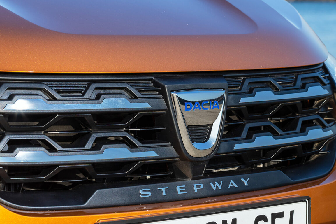 Yeni Dacia Sandero ve Sandero Stepway 134 bin 900 TL’den başlayan fiyatlarla satışa sunuldu