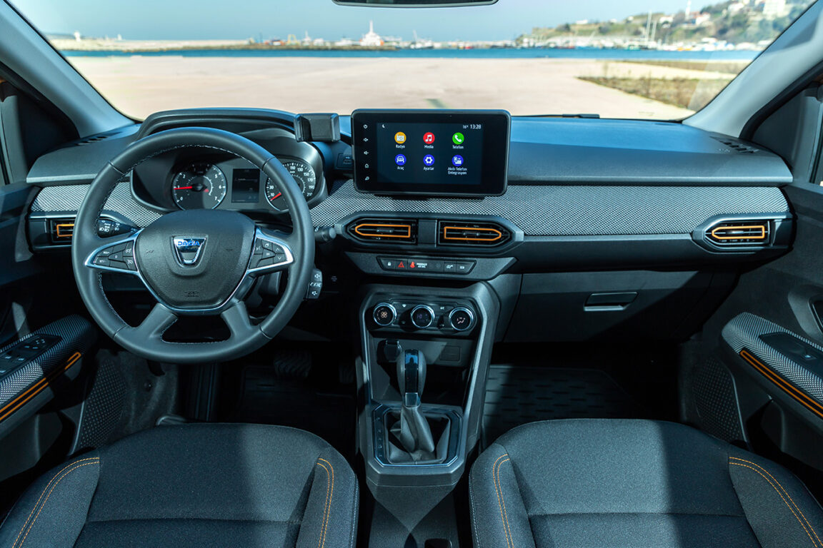 Yeni Dacia Sandero ve Sandero Stepway 134 bin 900 TL’den başlayan fiyatlarla satışa sunuldu