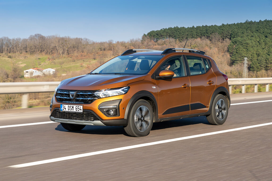 Yeni Dacia Sandero ve Sandero Stepway 134 bin 900 TL’den başlayan fiyatlarla satışa sunuldu
