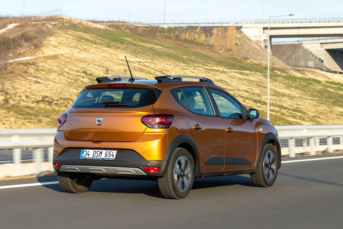 Yeni Dacia Sandero ve Sandero Stepway 134 bin 900 TL’den başlayan fiyatlarla satışa sunuldu
