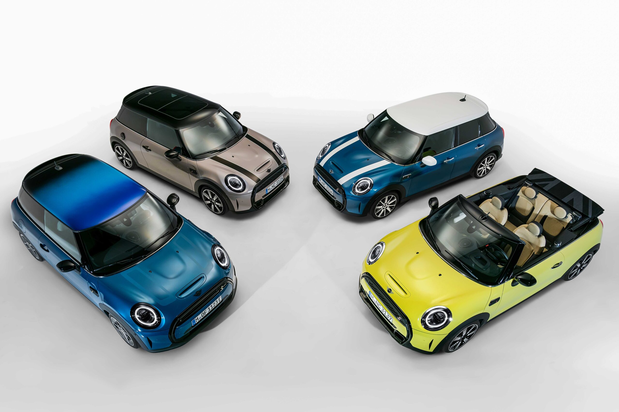MINI, 3 Kapı, MINI 5 Kapı ve MINI Cabrio modellerini kapsamlı olarak yeniledi