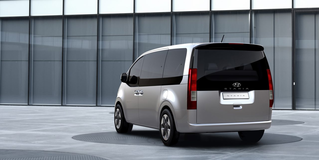 Hyundai, yeni ve modern tasarıma sahip MPV modeli Staria’yı tanıttı