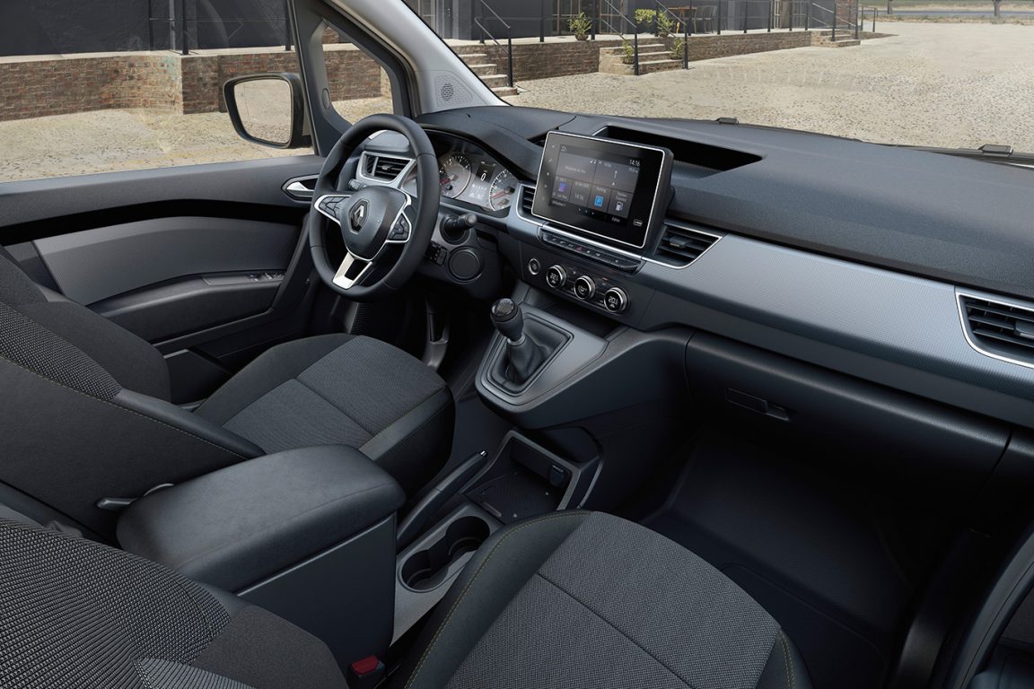 Renault yeni hafif ticari modellerini tanıttı