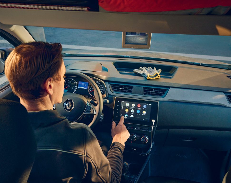 Renault yeni hafif ticari modellerini tanıttı