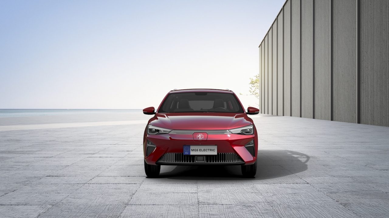 MG’den Dünyanın %100 elektrikli ilk Station Wagon modeli