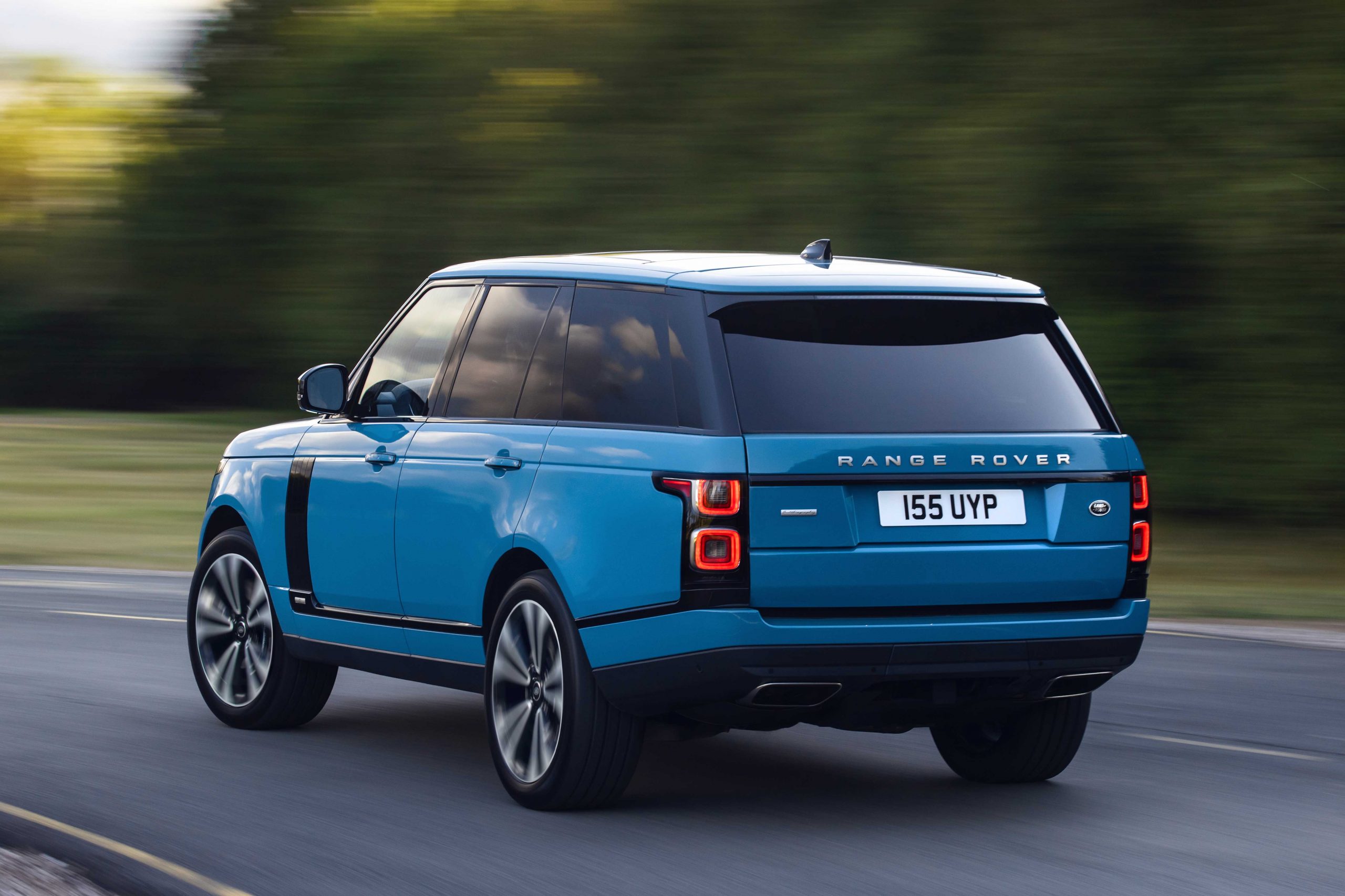 Range Rover’ın 50’nci Yılına Özel Sınırlı Sayıda Üretilen Fifty Edition Türkiye’de