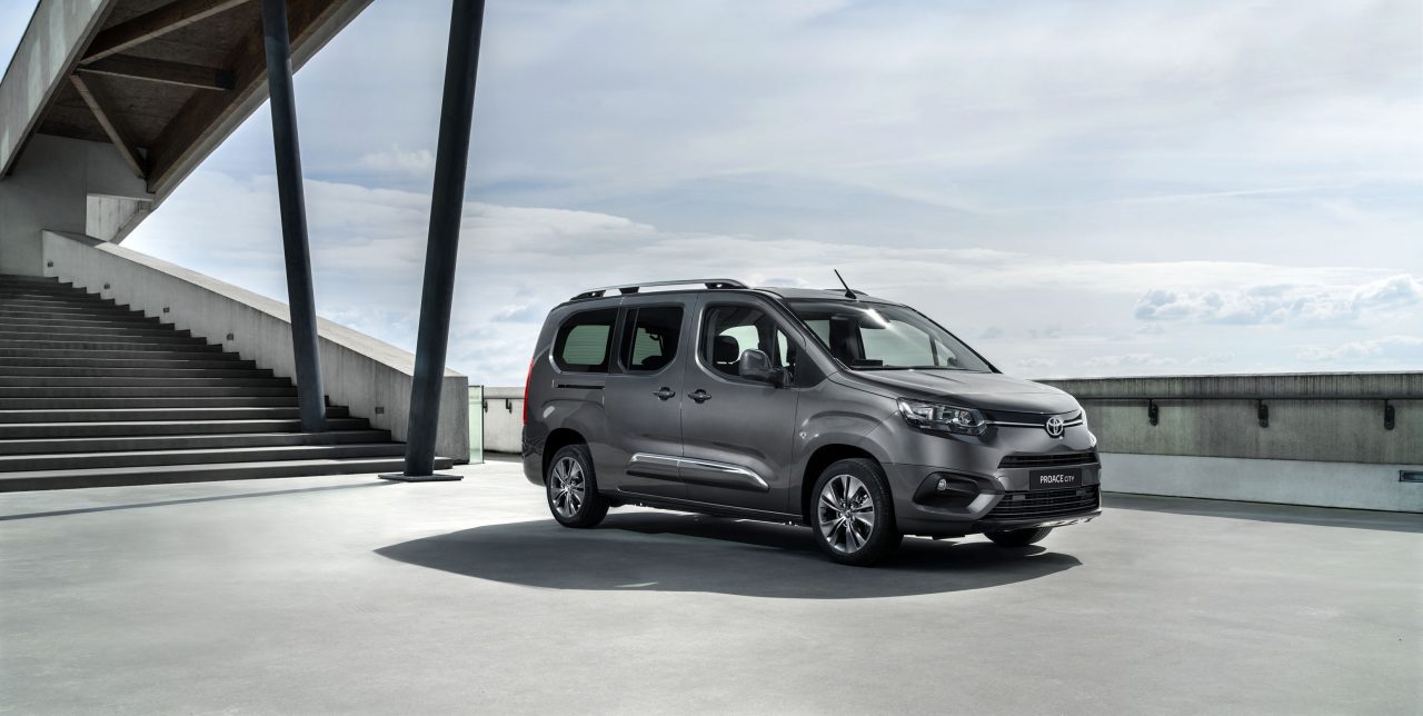 Toyota Proace City ile kompakt hafif ticari algınız değişiyor