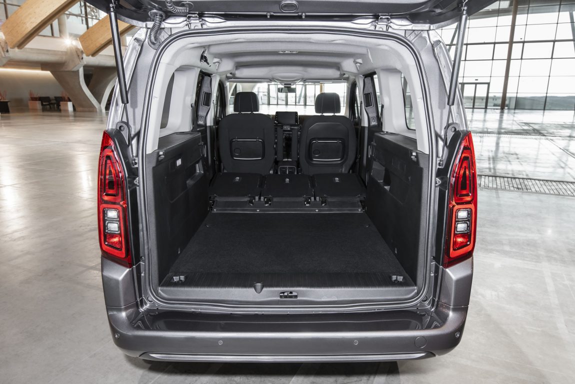 Toyota Proace City ile kompakt hafif ticari algınız değişiyor