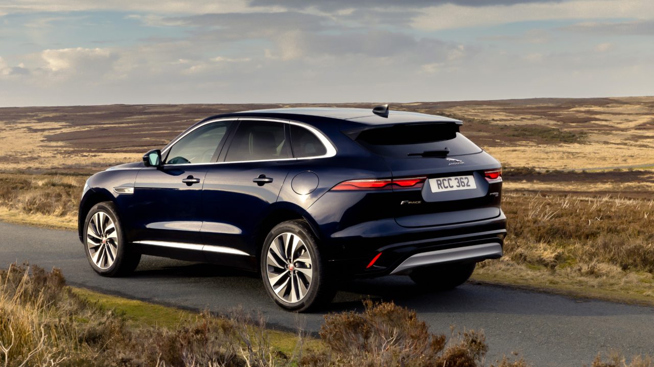 Jaguar yeni F-PACE modelini Türkiye’de satışa sundu