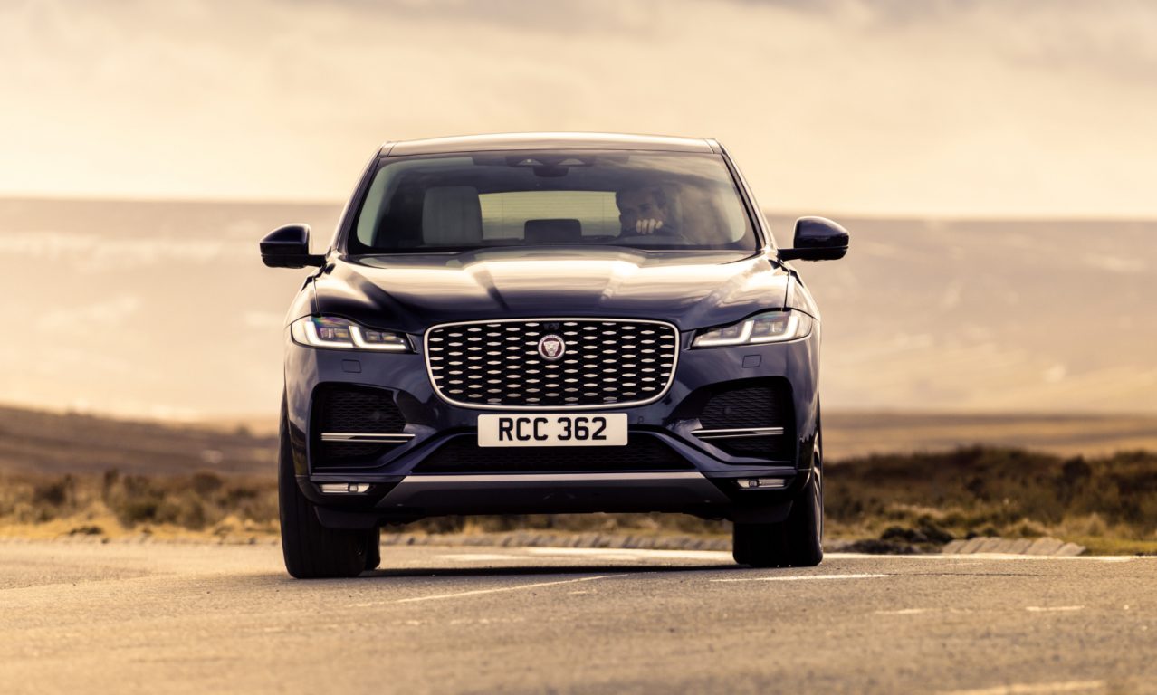 Jaguar yeni F-PACE modelini Türkiye’de satışa sundu