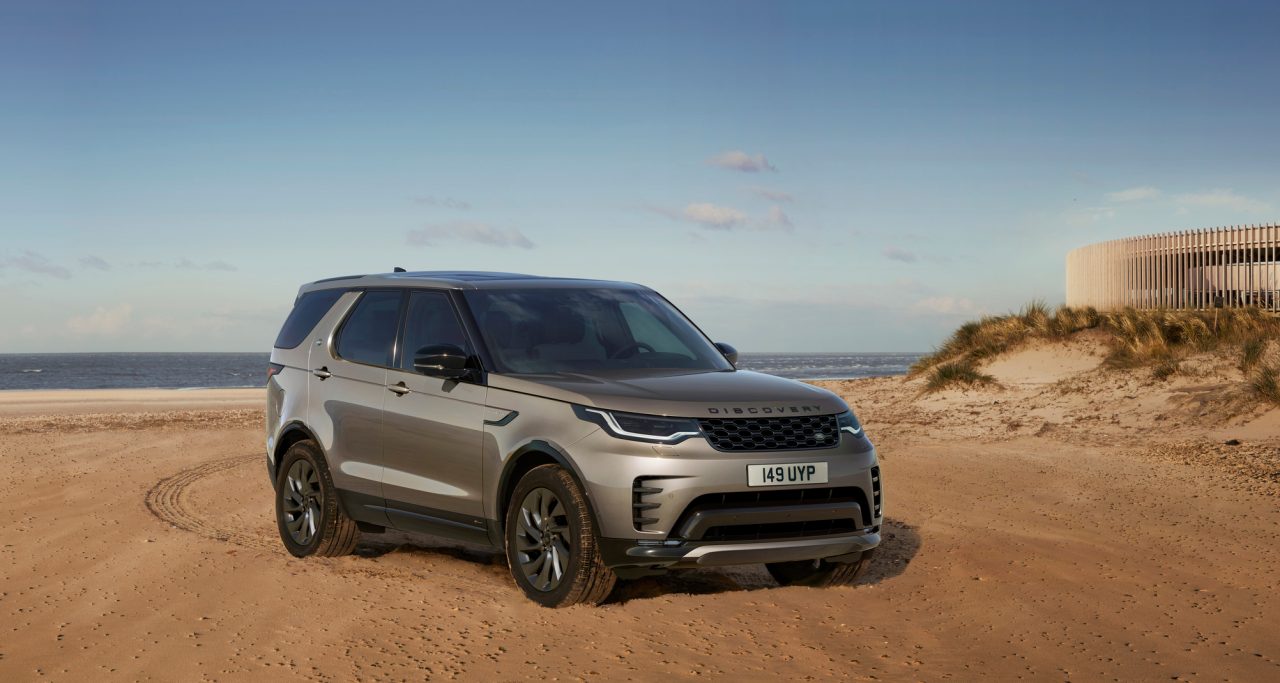 Yeni Land Rover Discovery satışa sunuldu