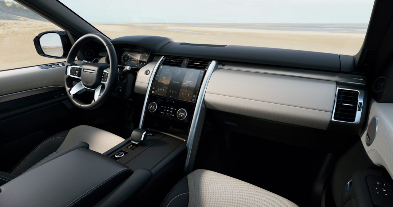Yeni Land Rover Discovery satışa sunuldu