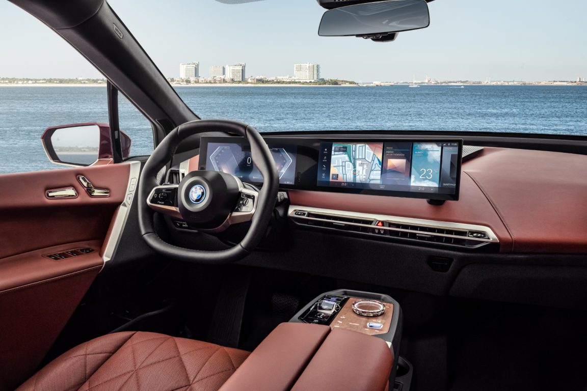 Yeni nesil BMW iDrive, BMW iX ve BMW i4 modelleriyle birlikte sunulacak