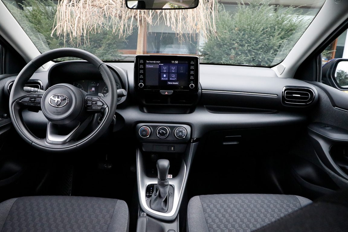 2022 Toyota Yaris Test Sürüşü