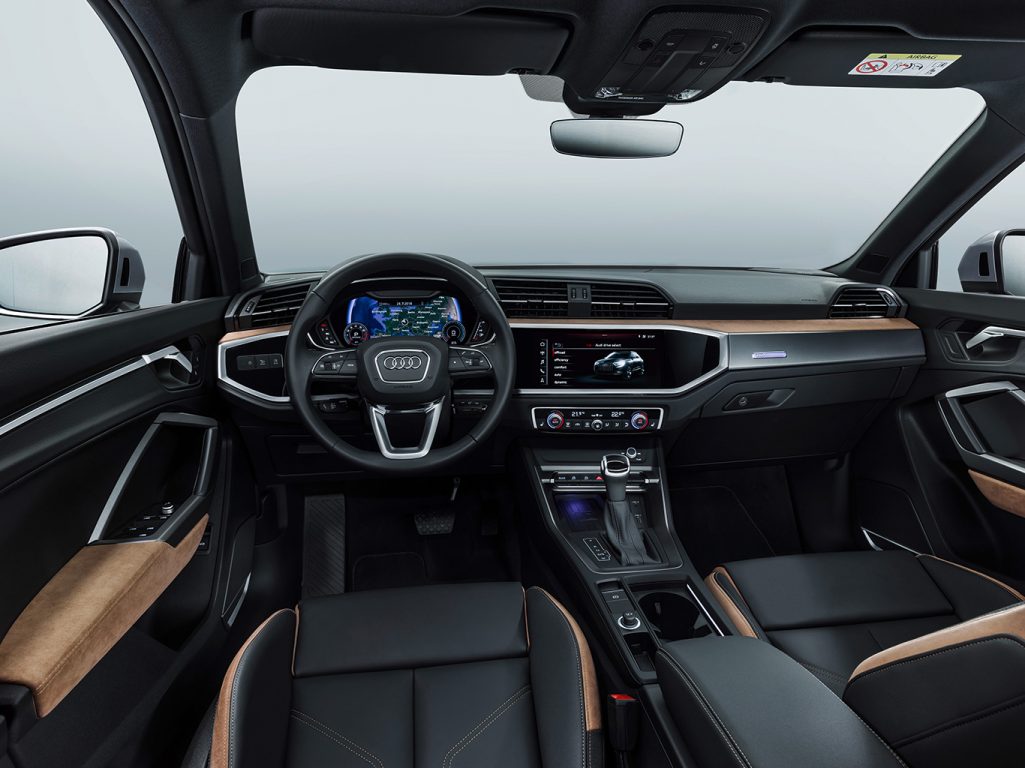 Audi’nin kompakt SUV’u Yeni Q3 Türkiye’de satışa sunuldu