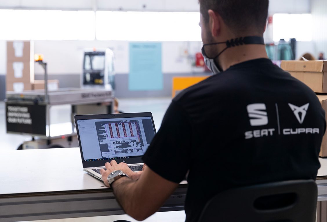 SEAT’ın Martorell fabrikasında akıllı mobil robotlar iş başında