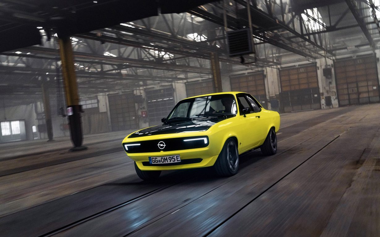 Opel’in İlk ElektroMOD modeli: Manta Geri Dönüyor