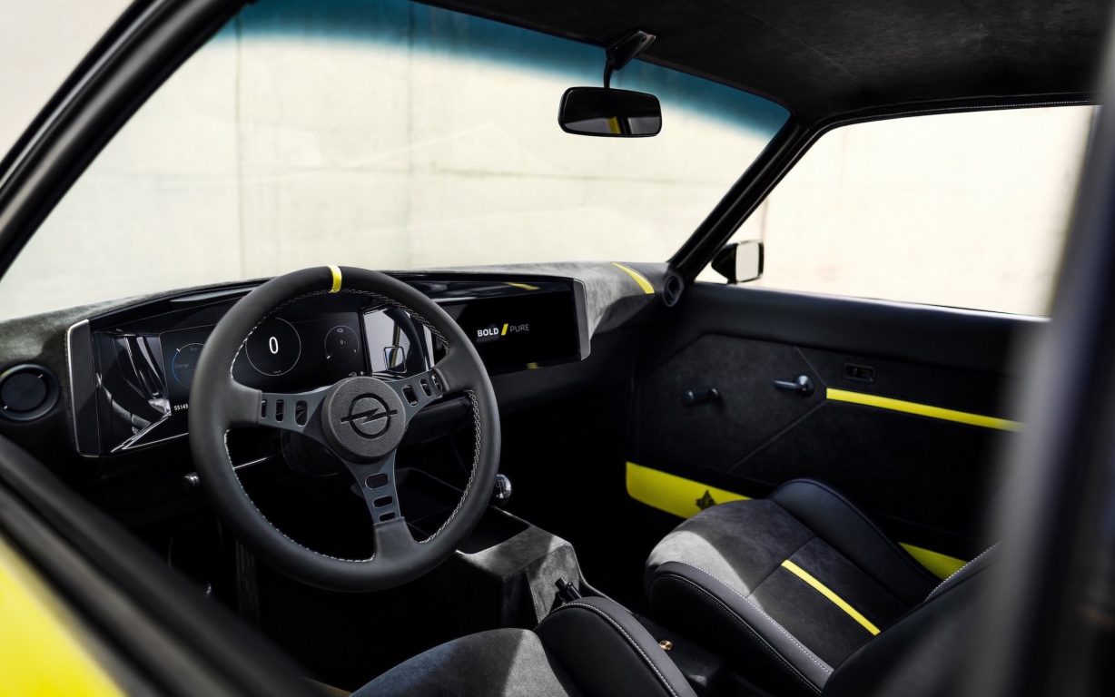 Opel’in İlk ElektroMOD modeli: Manta Geri Dönüyor
