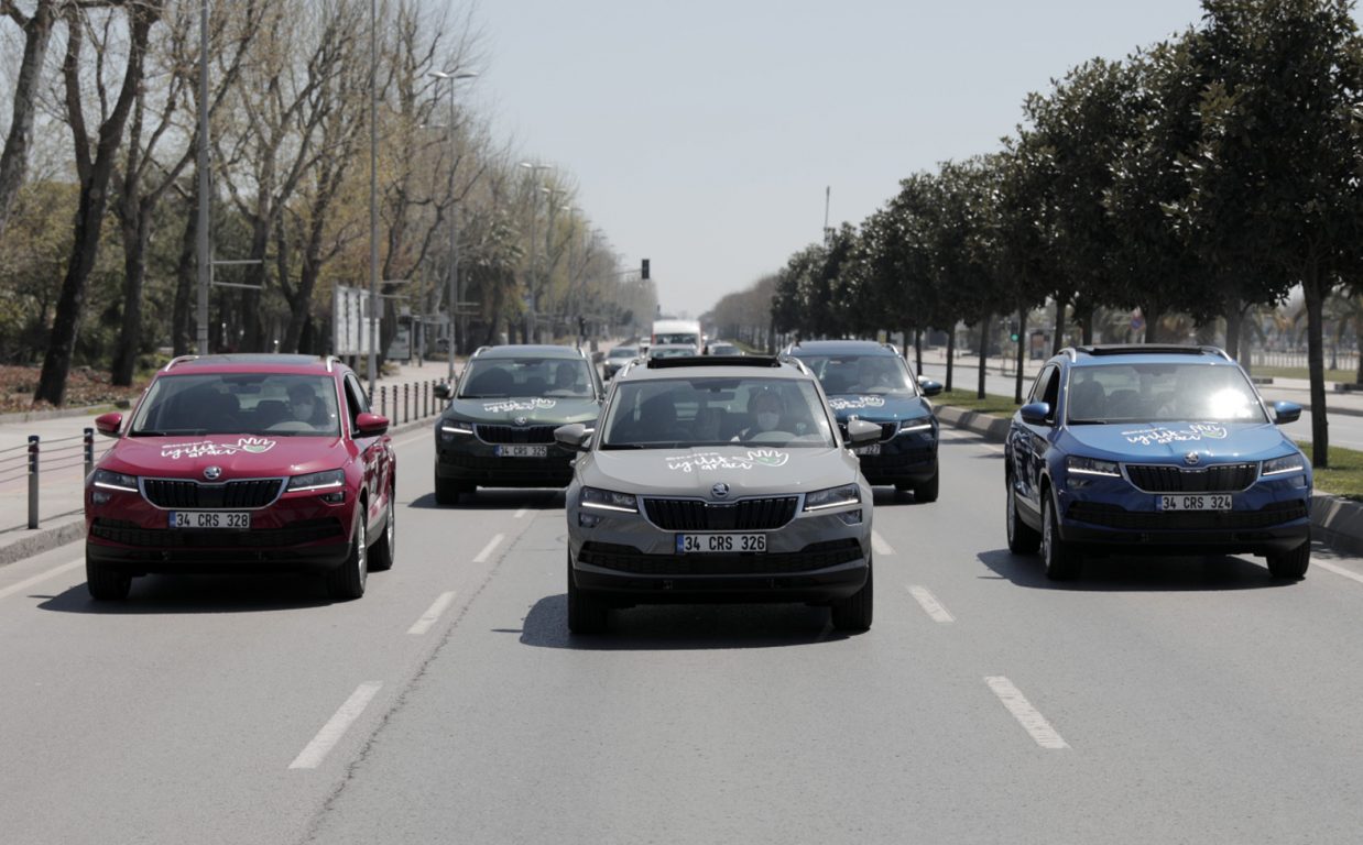 SKODA İyilik Araçları, tam kapanma uygulanan bu dönemde de sokak hayvanlarını unutmadı.