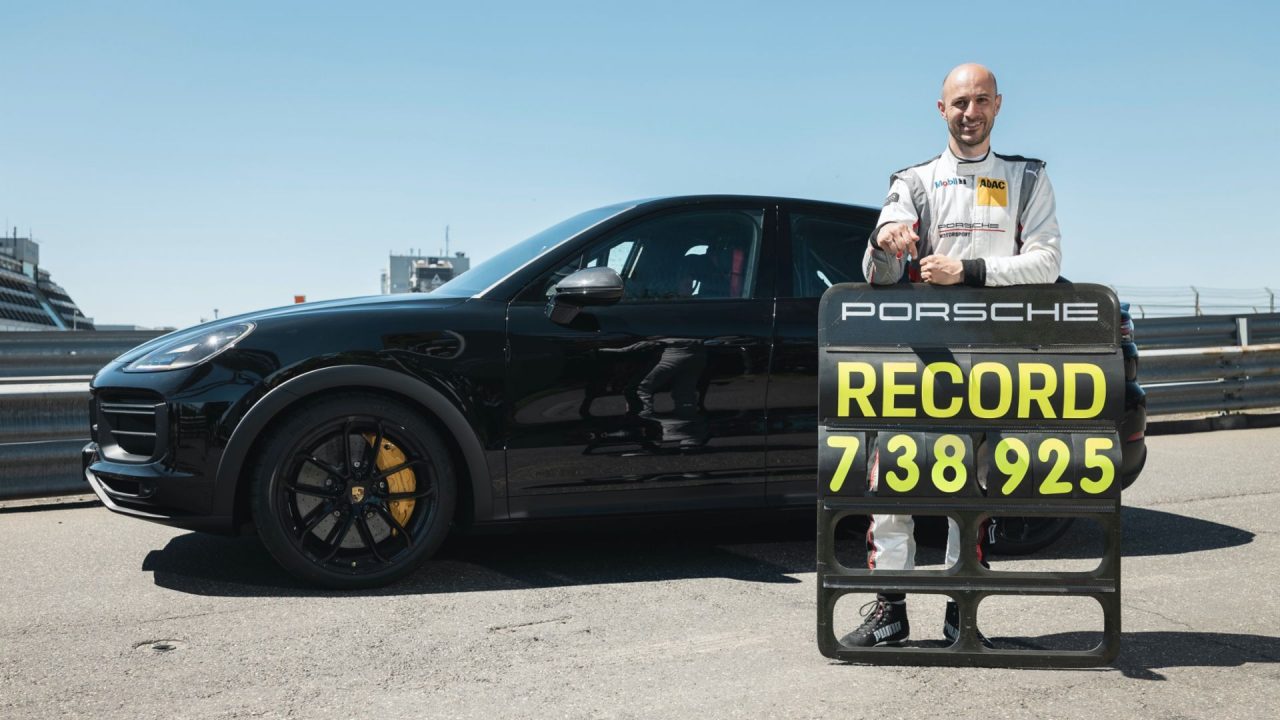 Nürburgring Nordschleife’de Porsche Cayenne rekoru