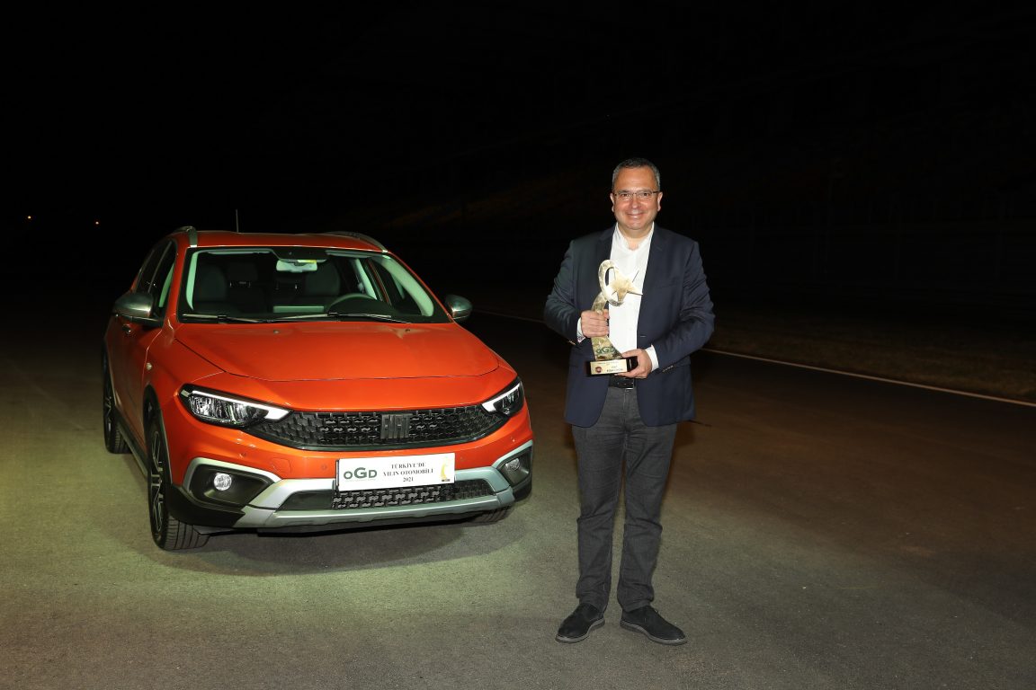Fiat Egea Cross Türkiye’de Yılın Otomobili 2021 seçildi